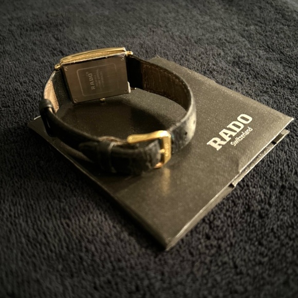 RADO MEN'S SAPPHIRE CRYSTAL WATCH, WATERSEALED, SWISS LUXURY BRAND - Picture 5 of 9